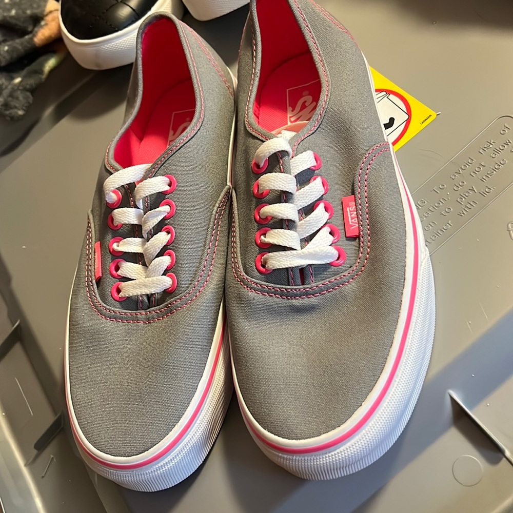 NWOB VANS